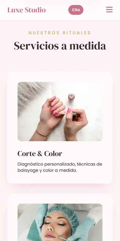 Sección de servicios de una peluquería, con foto y descripción de cada servicio, vista en un móvil